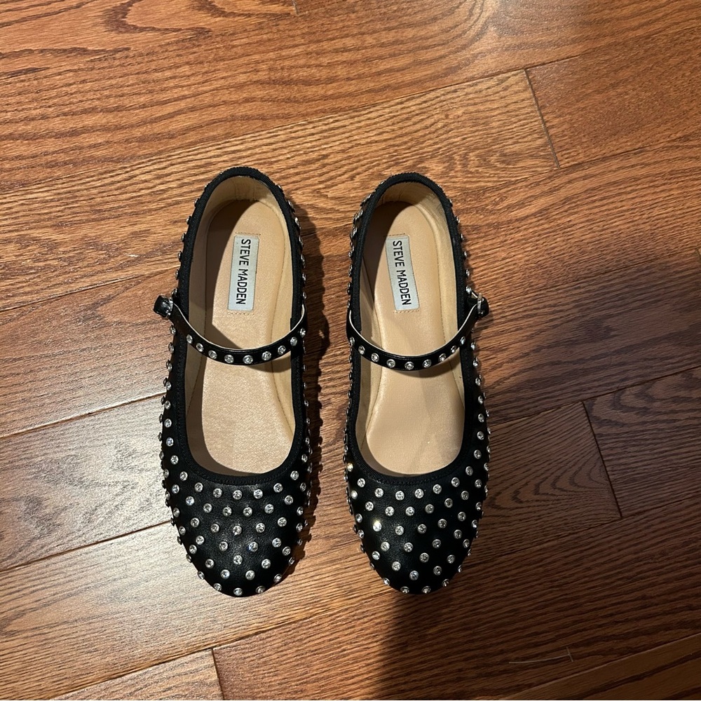 Steve Madden | Vinetta Rhinestone Mary Jane’s | US 9